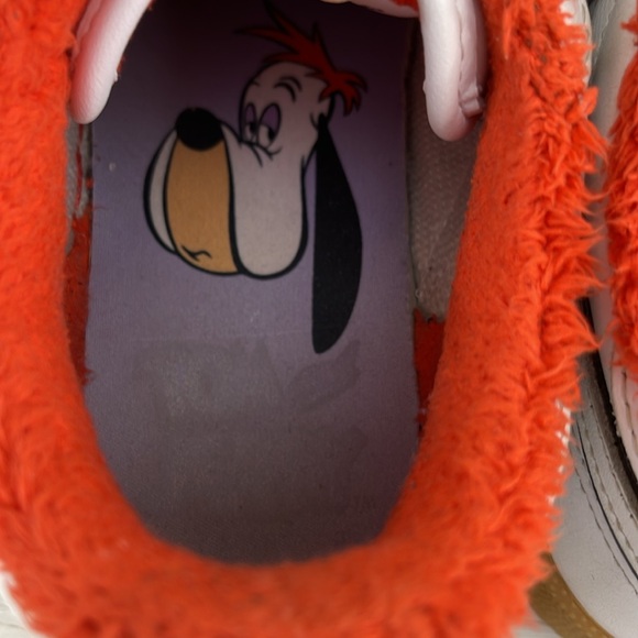 Reebok Tom and Jerry Sneakers - Picture 5 of 13